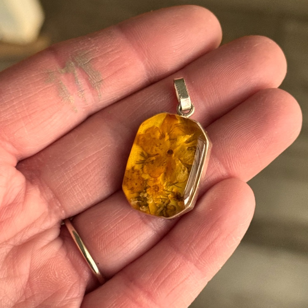 Vintage Sterling Silver 925 Dried Flower Amber Resin Pendant
